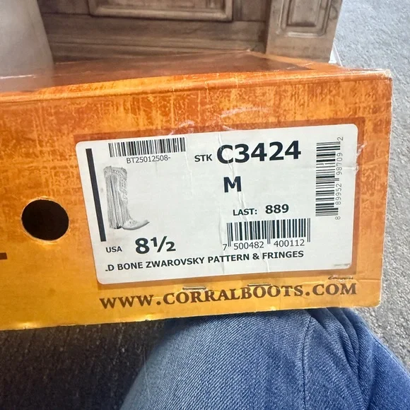 New Corral Crystal Embroidered Fringe Snip Toe Boots 8.5 Bone Multi - Picture 9 of 9